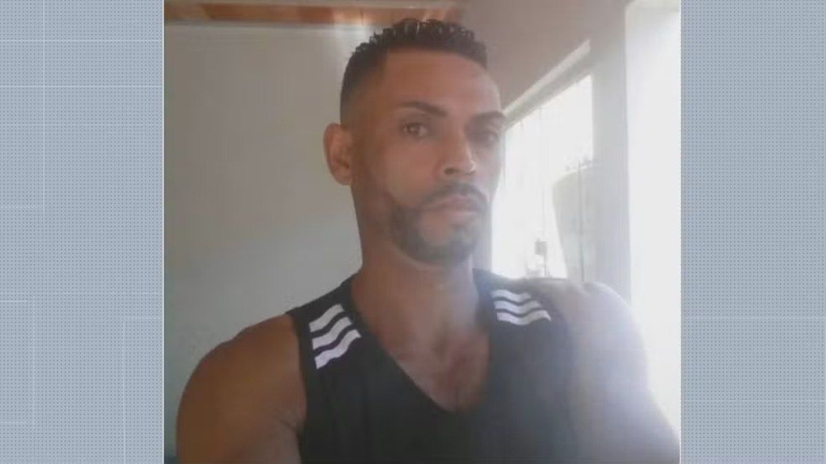 Emoção e protestos no sepultamento de gari em BH