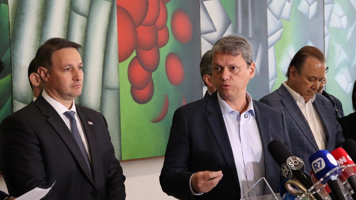 Gabinete de crise em SP investiga intoxicações por metanol