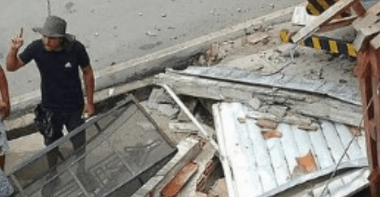 Trio elétrico perde o freio e causa acidente em Messias