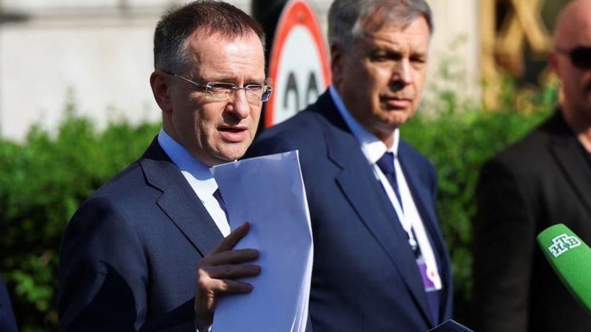 Rússia apresenta termos de cessar-fogo à Ucrânia