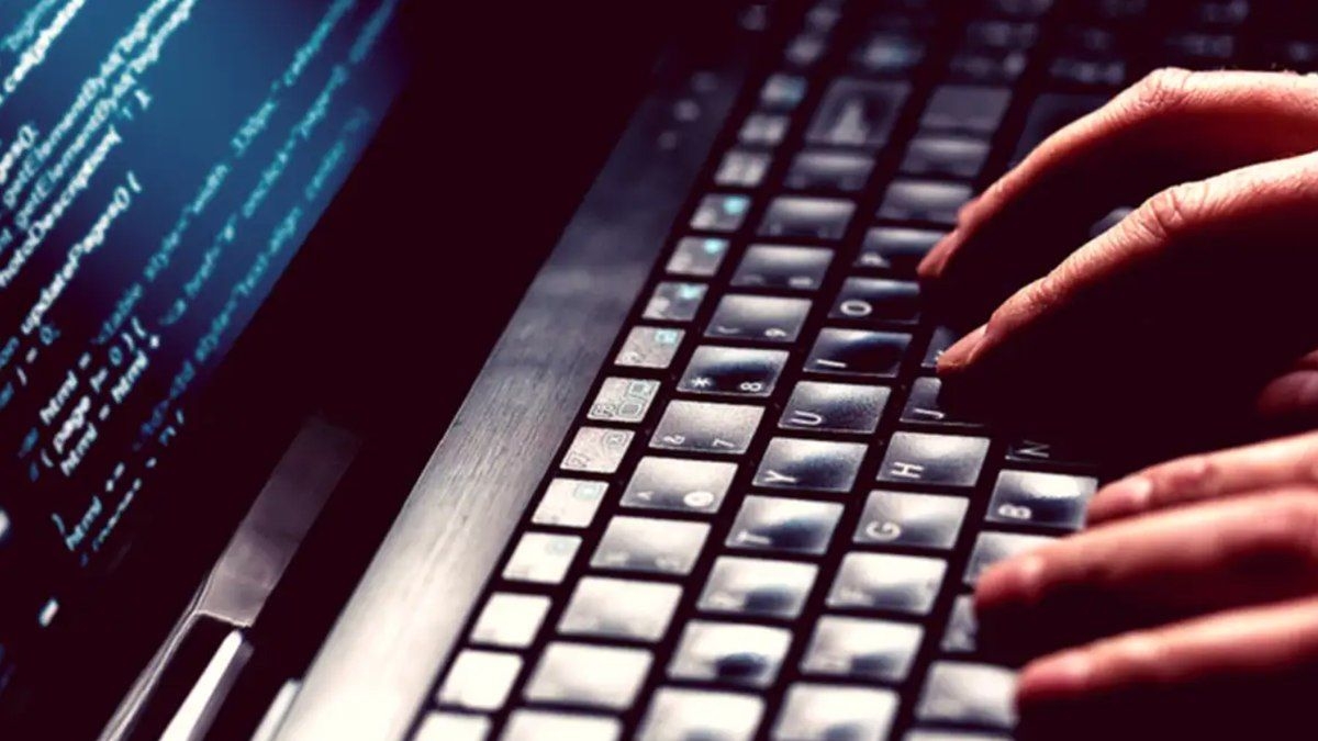 Polícia Federal prende hackers por desvio de R$ 1 bilhão