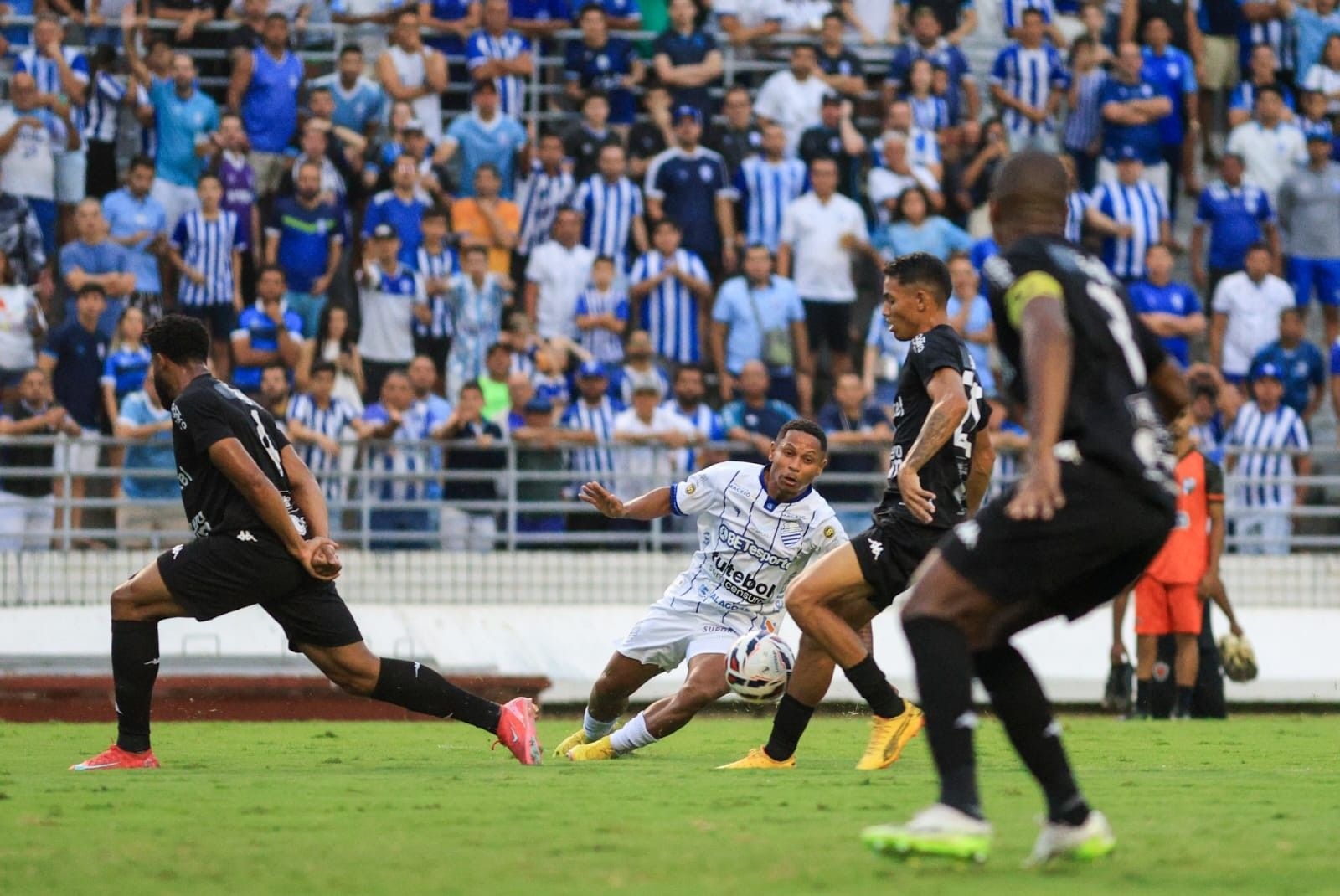 CSA tem dúvida para partida contra o Vasco