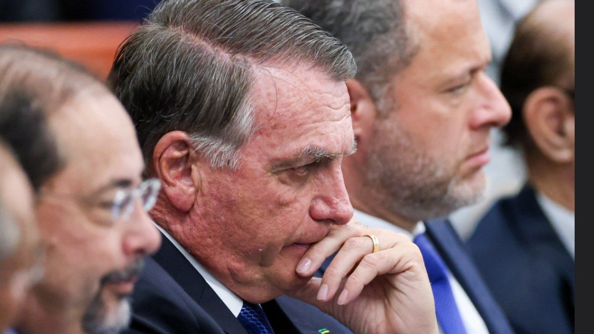 STF inicia julgamento de recursos de Bolsonaro e aliados