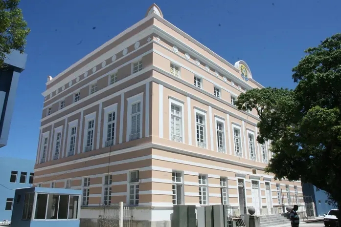 Ausência da Assembleia e da Câmara de Maceió no debate da Braskem mostra o ponto a que chegaram