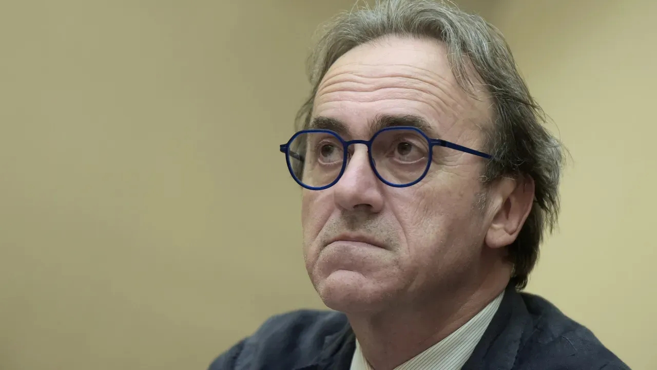 Deputado italiano desmente versão sobre prisão de Zambelli