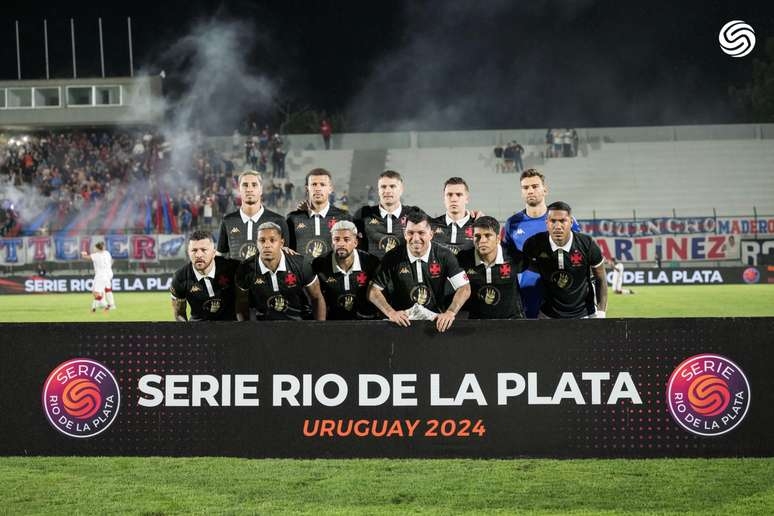 Medel exalta vitória do Vasco sobre o San Lorenzo: 'Começar o ano bem'