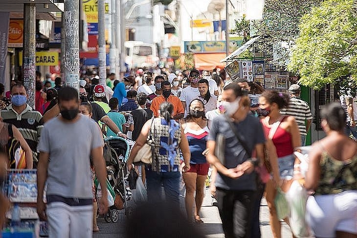 Confira o que abre e o que fecha nesta quarta-feira, 15, feriado da Proclamação da República