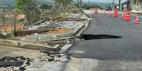 Com primeira chuva – mesmo que forte – Mário Freire Leahy reabre buraco. Que serviço foi esse?