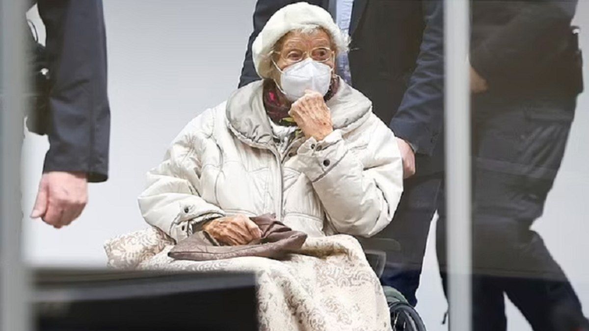 Secretária do mal morre aos 99 anos na Alemanha