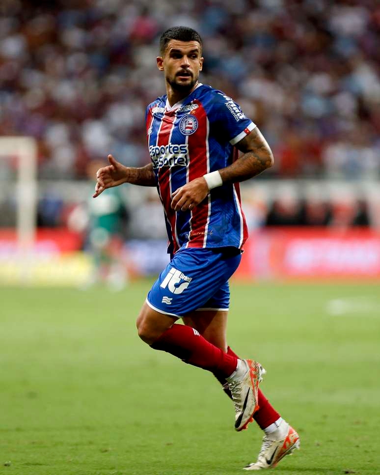 Alvo do Palmeiras, Cauly é destaque em passes decisivos, bolas recuperadas e dribles certos