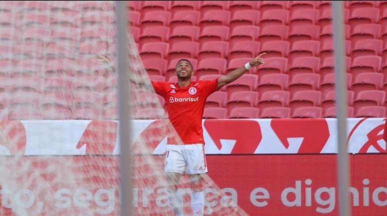 Inter joga mal, mas vence o Avenida-RS na estreia do Gauchão