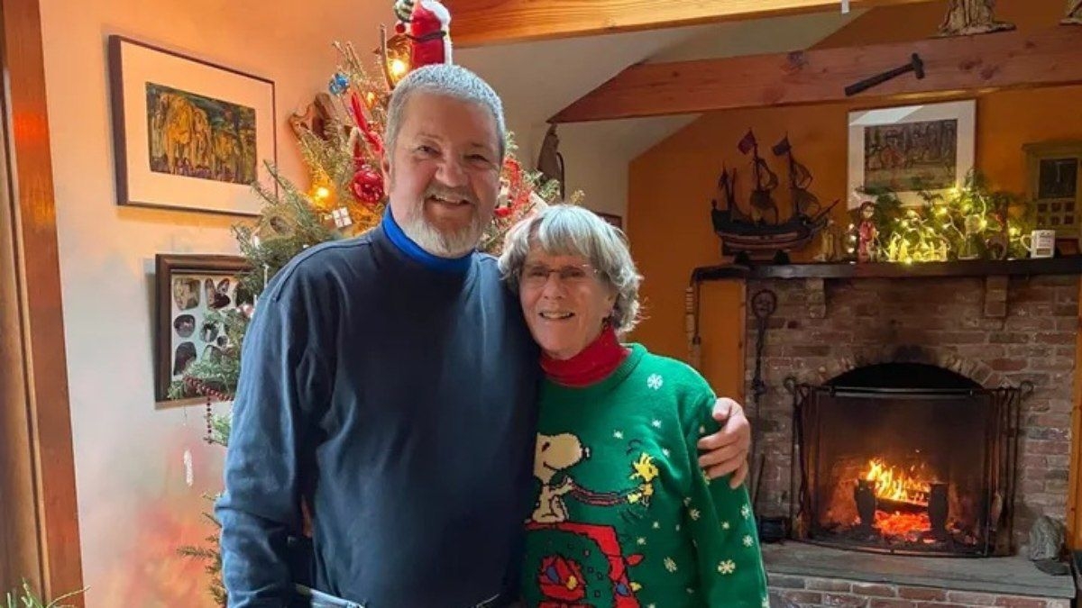 Mulher morre após incêndio em barco nos EUA