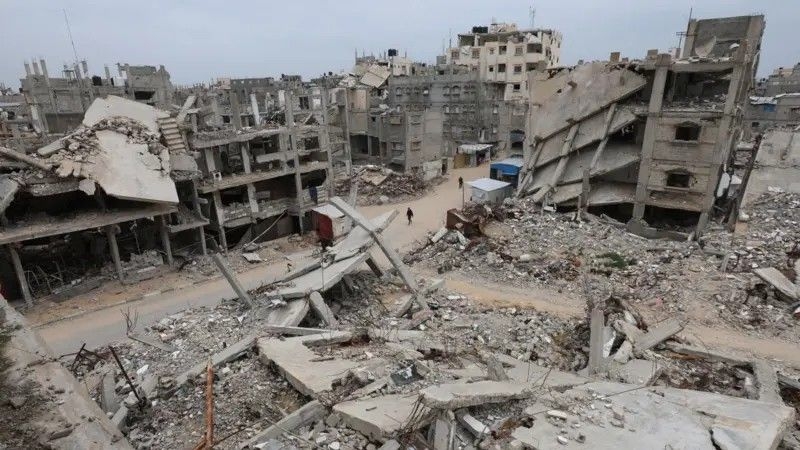 Ataque aéreo em Gaza deixa cinco policiais mortos