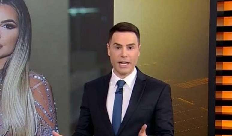 Luiz Bacci, demitido da TV Record após 15 anos, pode ocupar a grade jornalística de emissora rival. Aos detalhes!