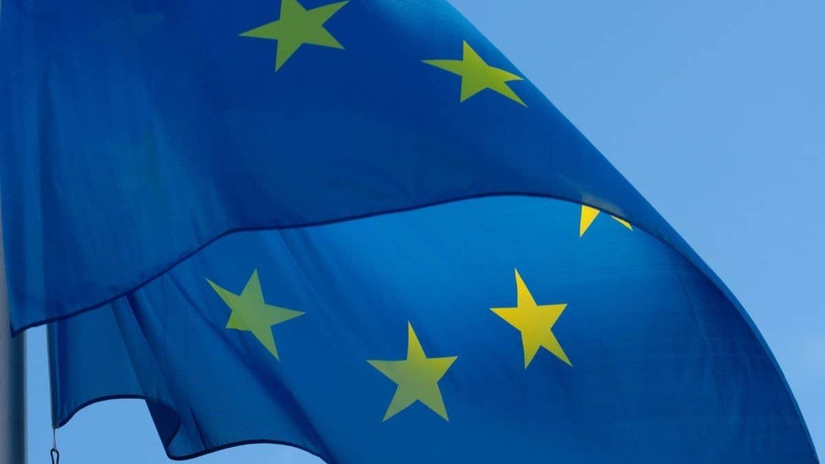 Líderes europeus reforçam apoio à Ucrânia e segurança