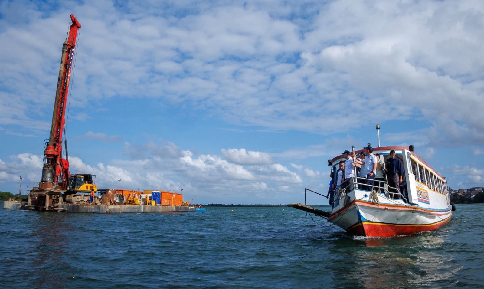 Governador e Ministro visitam obra da ponte Penedo-Neópolis
