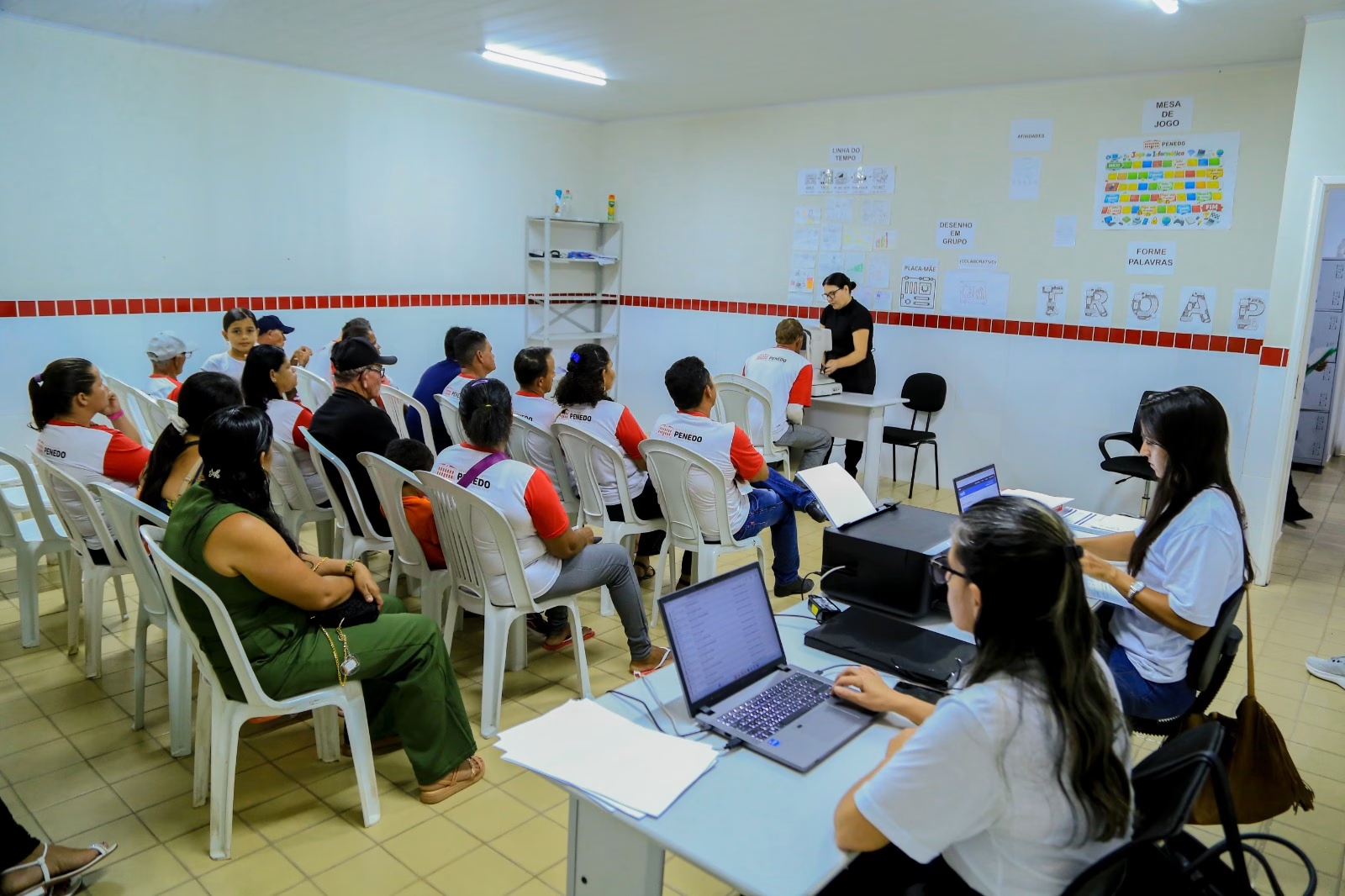 Programa Visão Para Todos amplia atendimento à EJA em Penedo