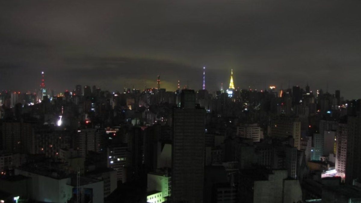 Apagão inédito atinge Espanha e Portugal por sobretensão