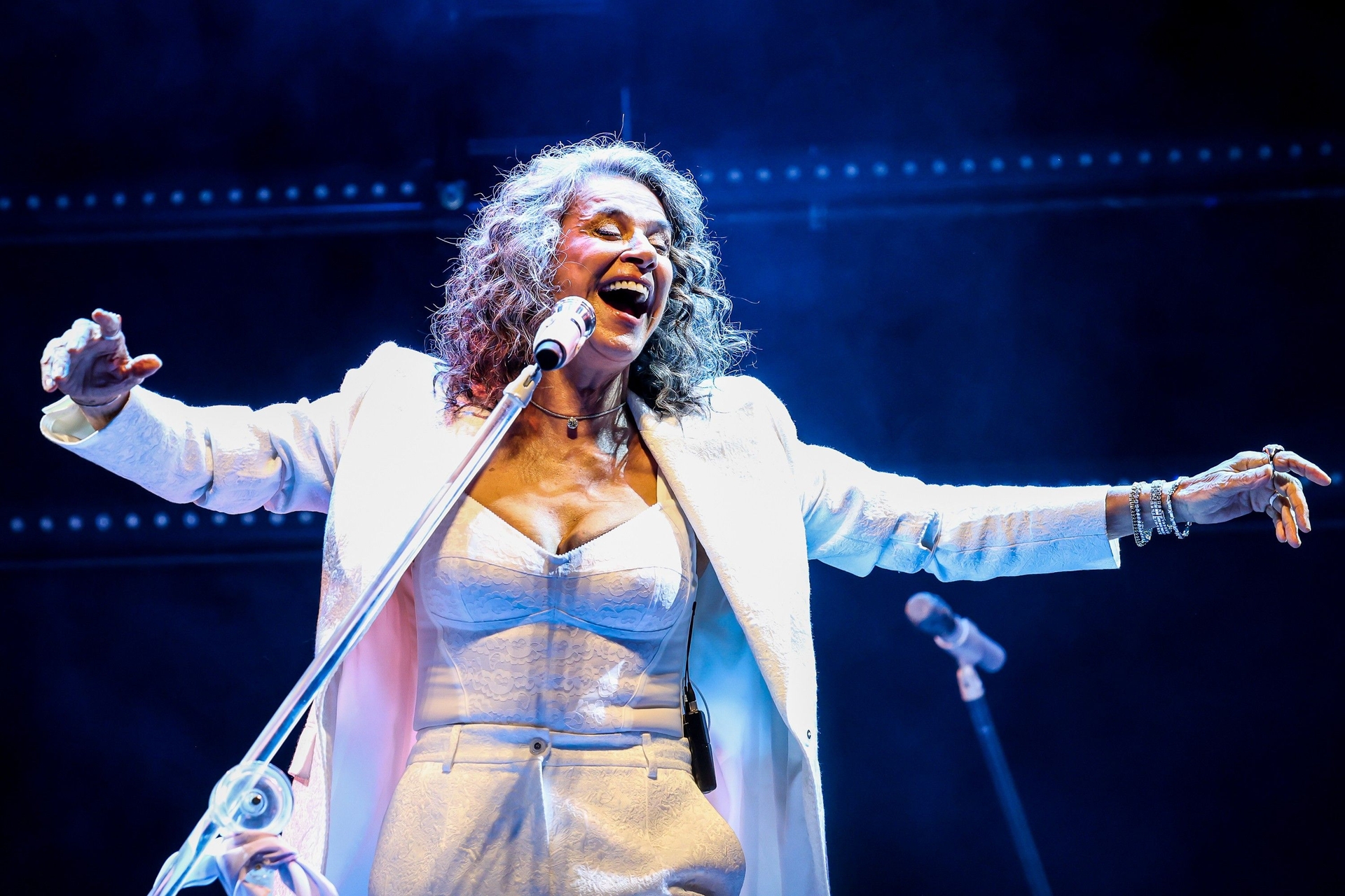 Simone encanta Maceió com turnê e atrações culturais