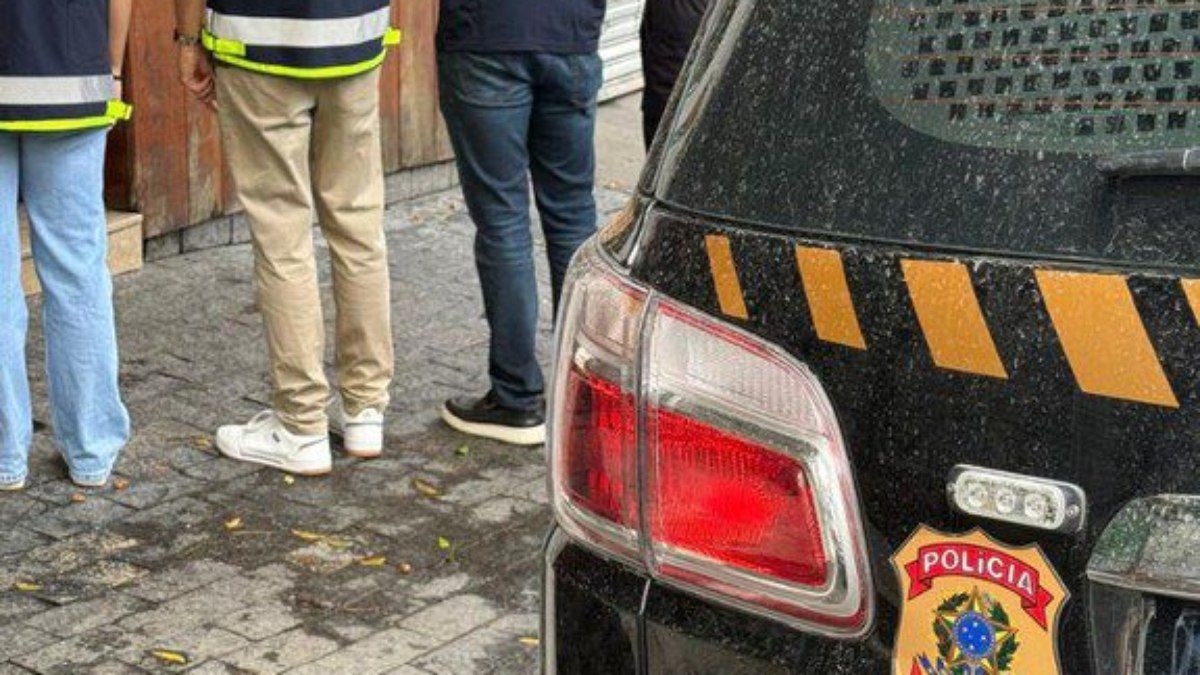 Polícia Federal realiza prisões por tráfico de pessoas