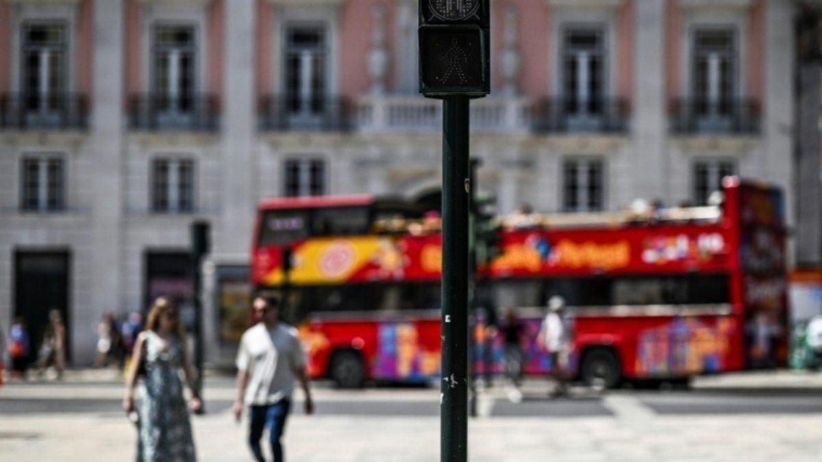 Apagão massivo impacta Península Ibérica e tráfego
