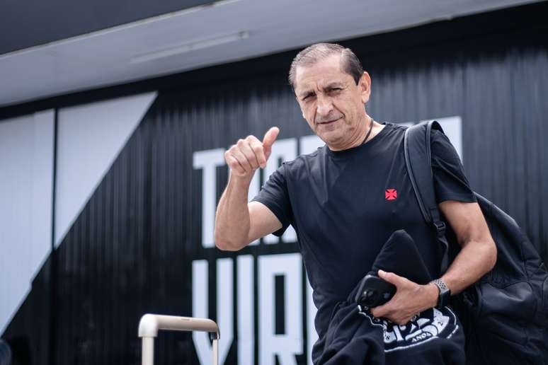 Vasco tem jogadores treinando separado