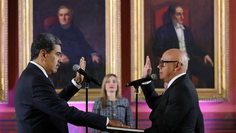 Ausência de Lula, crítica a Milei e protestos: os destaques da posse Maduro sob acusações de fraude