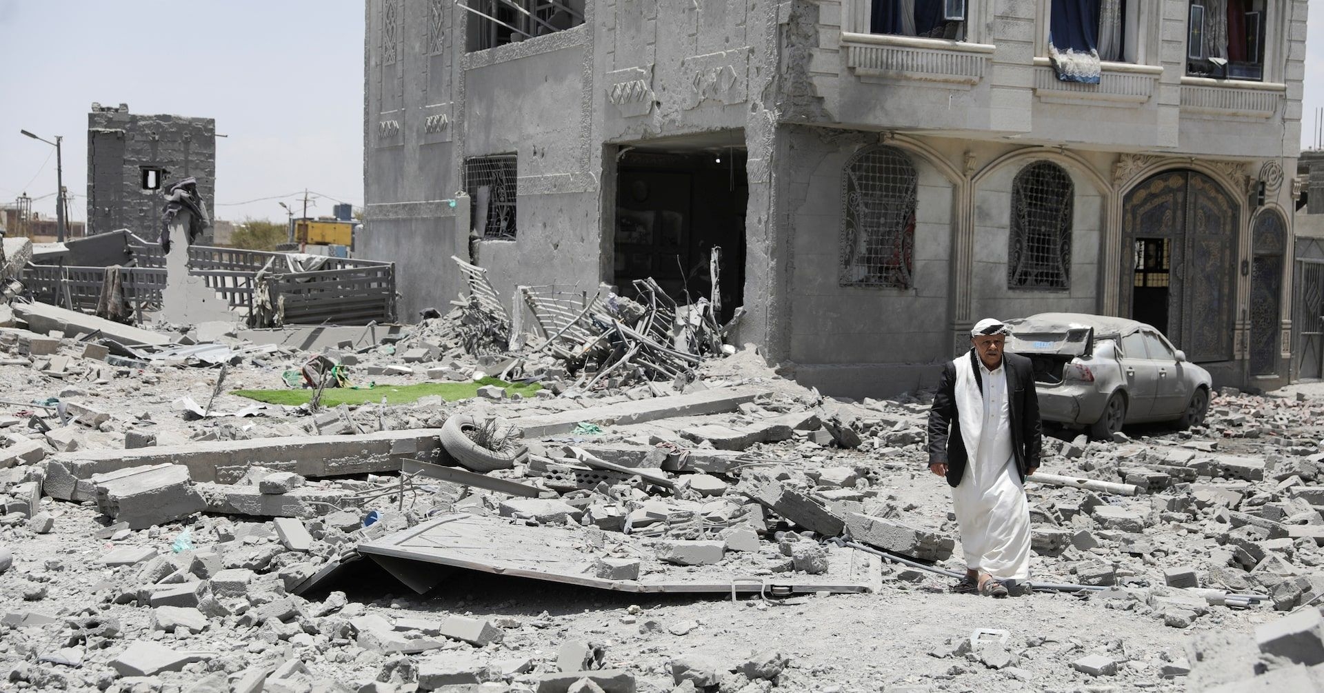 Ataque Aéreo dos EUA no Iêmen Resulta em 30 Mortos