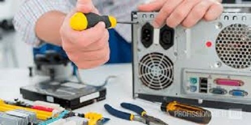 Quedas de energia elétrica no Centro de Penedo danifica ao menos seis computadores