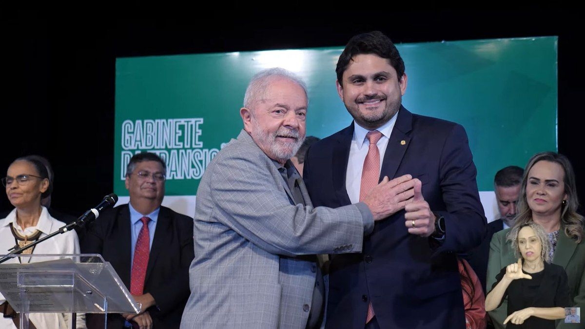 Lula orienta demissão de Juscelino Filho no Planalto