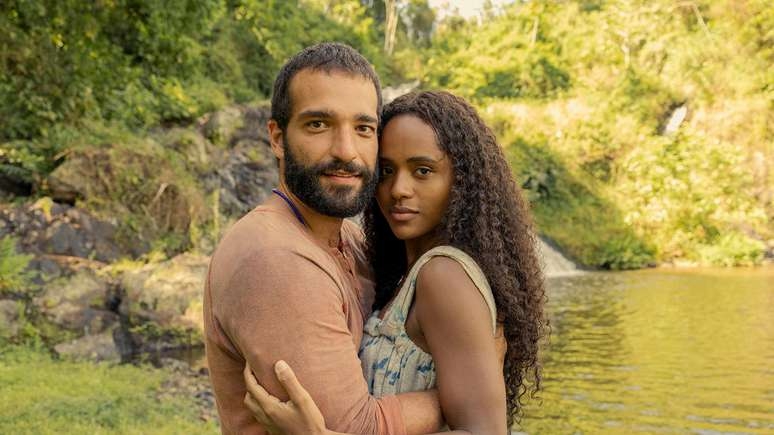 Após morrer, Santinha volta do 'além' e apavora família em 'Renascer'