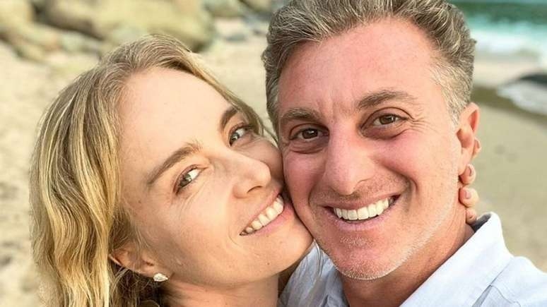 Filhos de Angélica e Luciano Huck encantam em foto de família