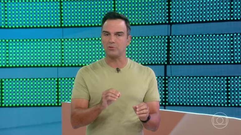 BBB24: Tadeu Schmidt dá aviso após climão e diz que 'ninguém deve se culpar' por desistência de Vanessa Lopes