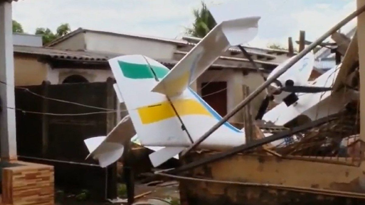Avião cai sobre casa em Goiânia e levanta preocupação