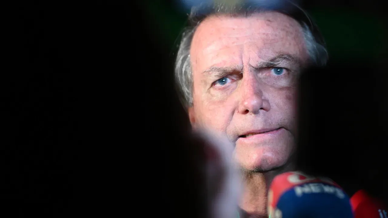 PGR denuncia Bolsonaro por tentativa de golpe de Estado