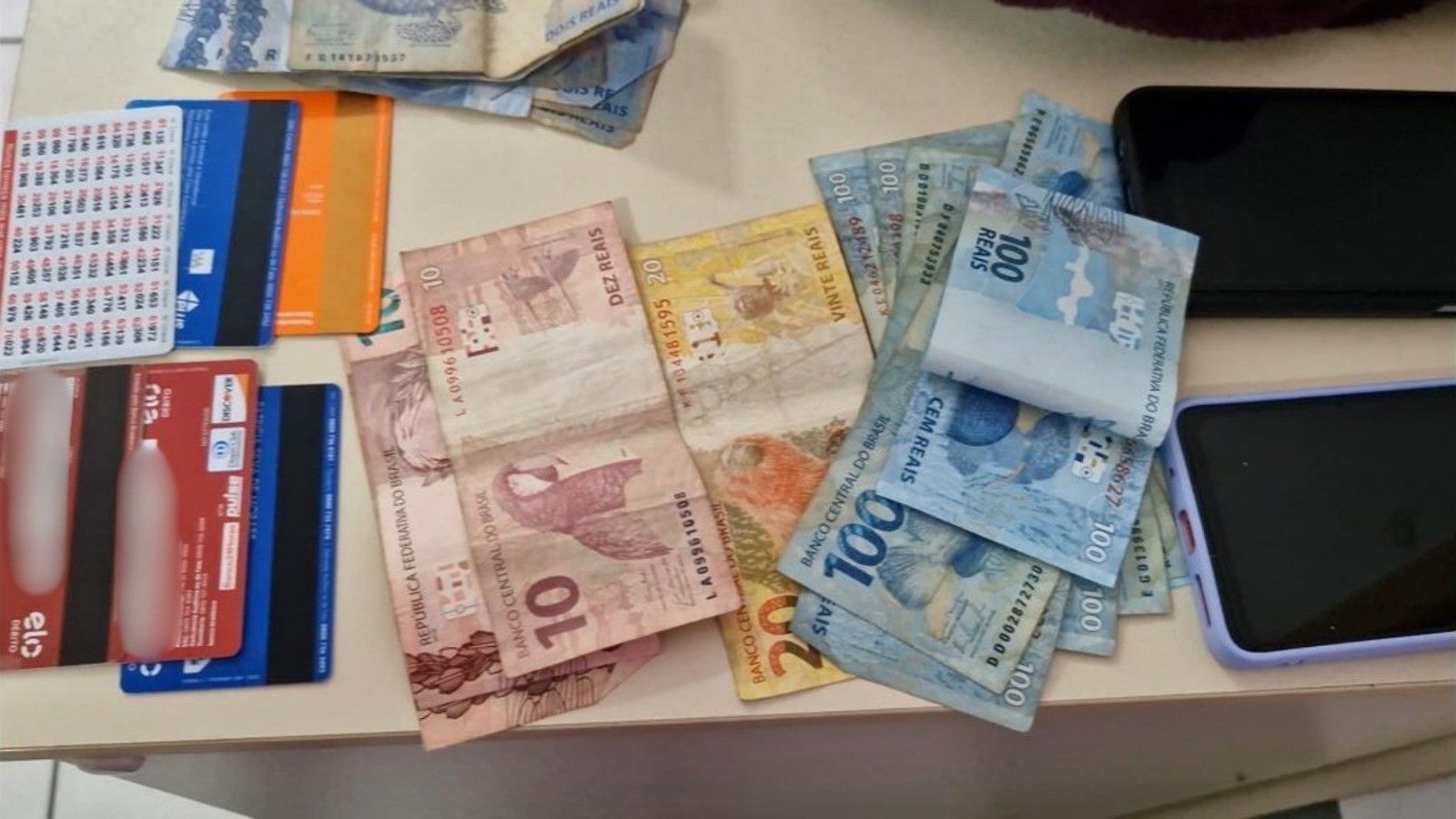 Dois homens presos por golpes a idosos em Maceió