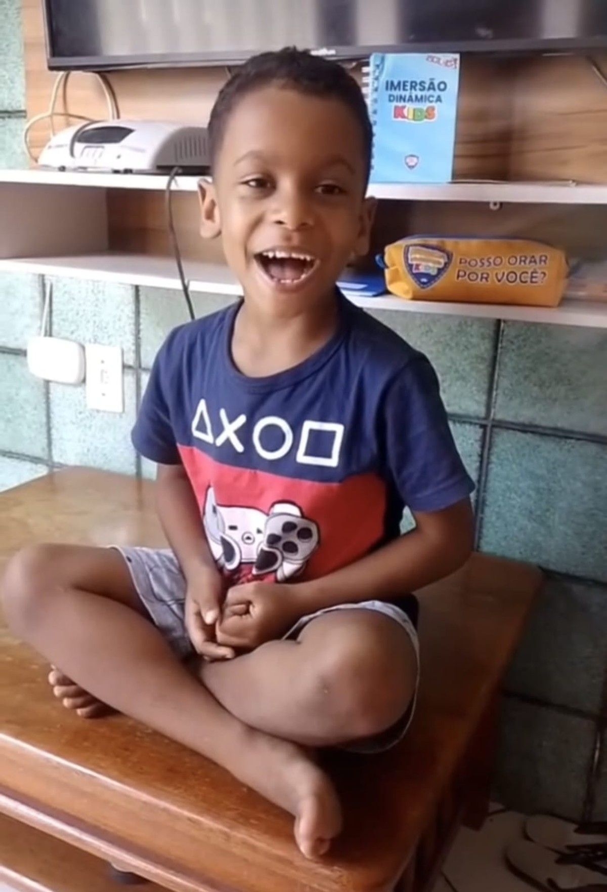 Criança morre após queda de muro em Delmiro Gouveia