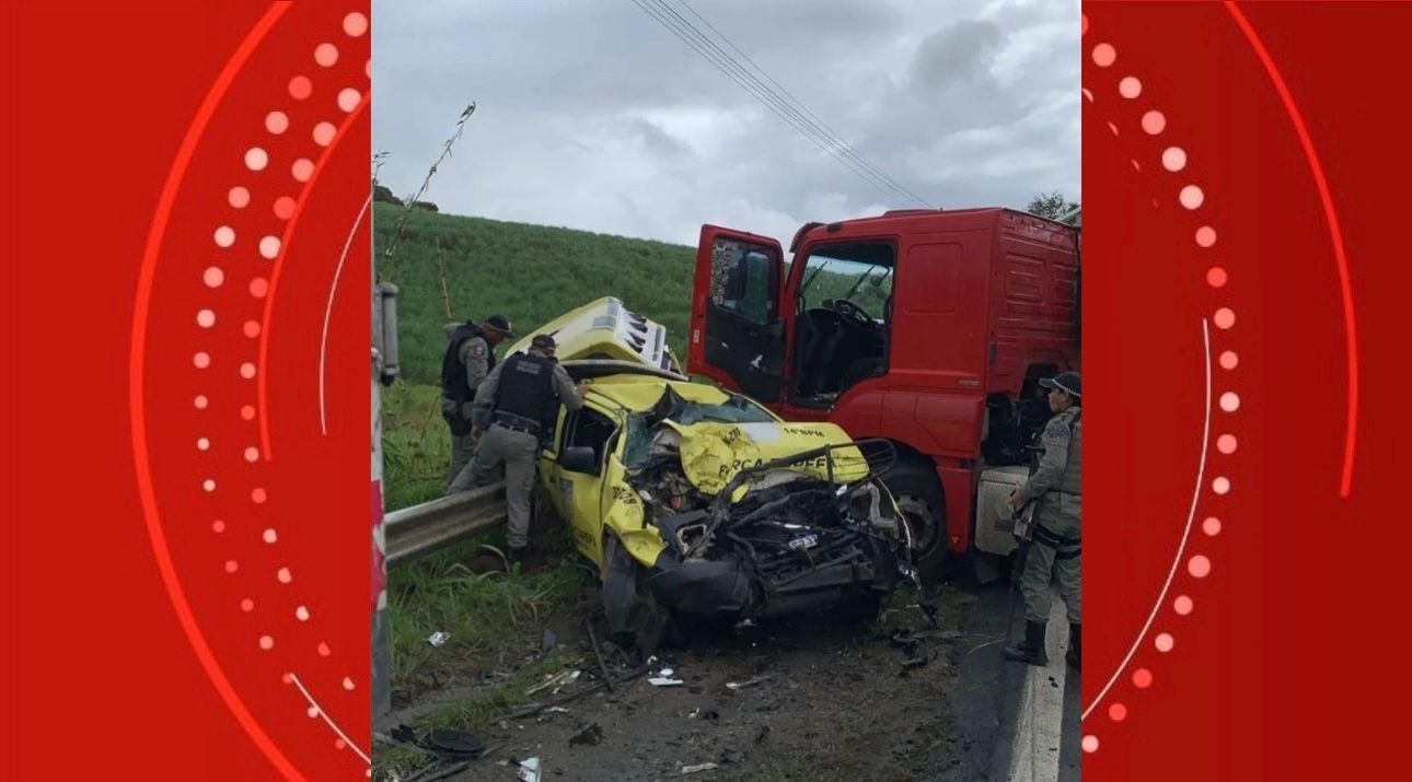 Colisão entre caminhão e viatura da PM deixa feridos leves